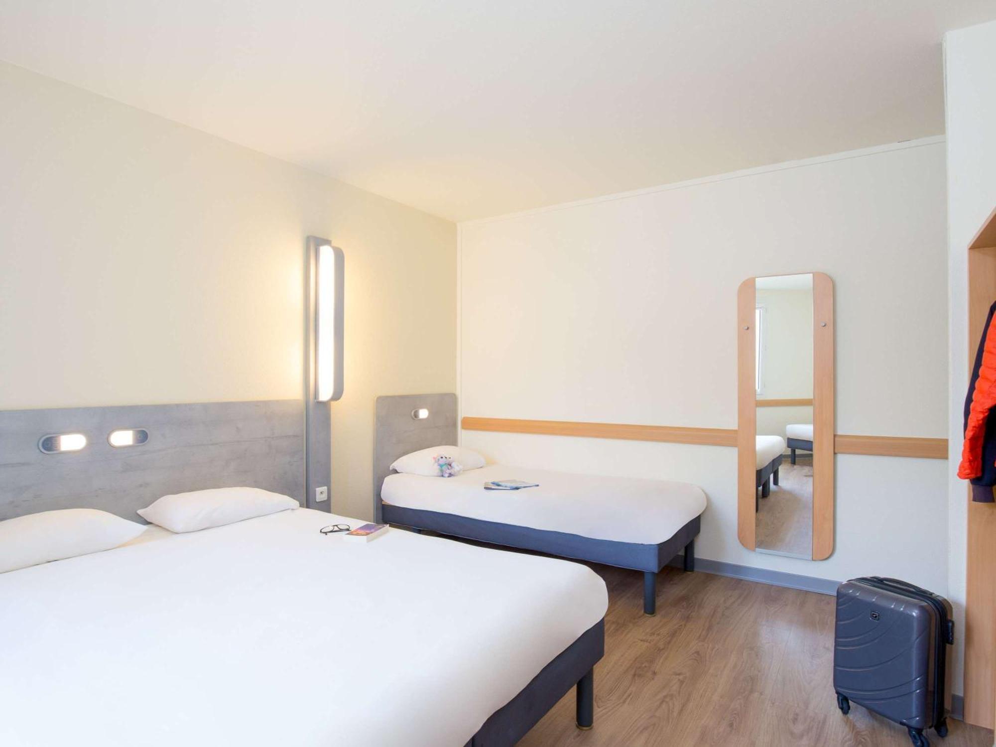 Ibis Budget Aubagne Paluds Agora Eksteriør bilde