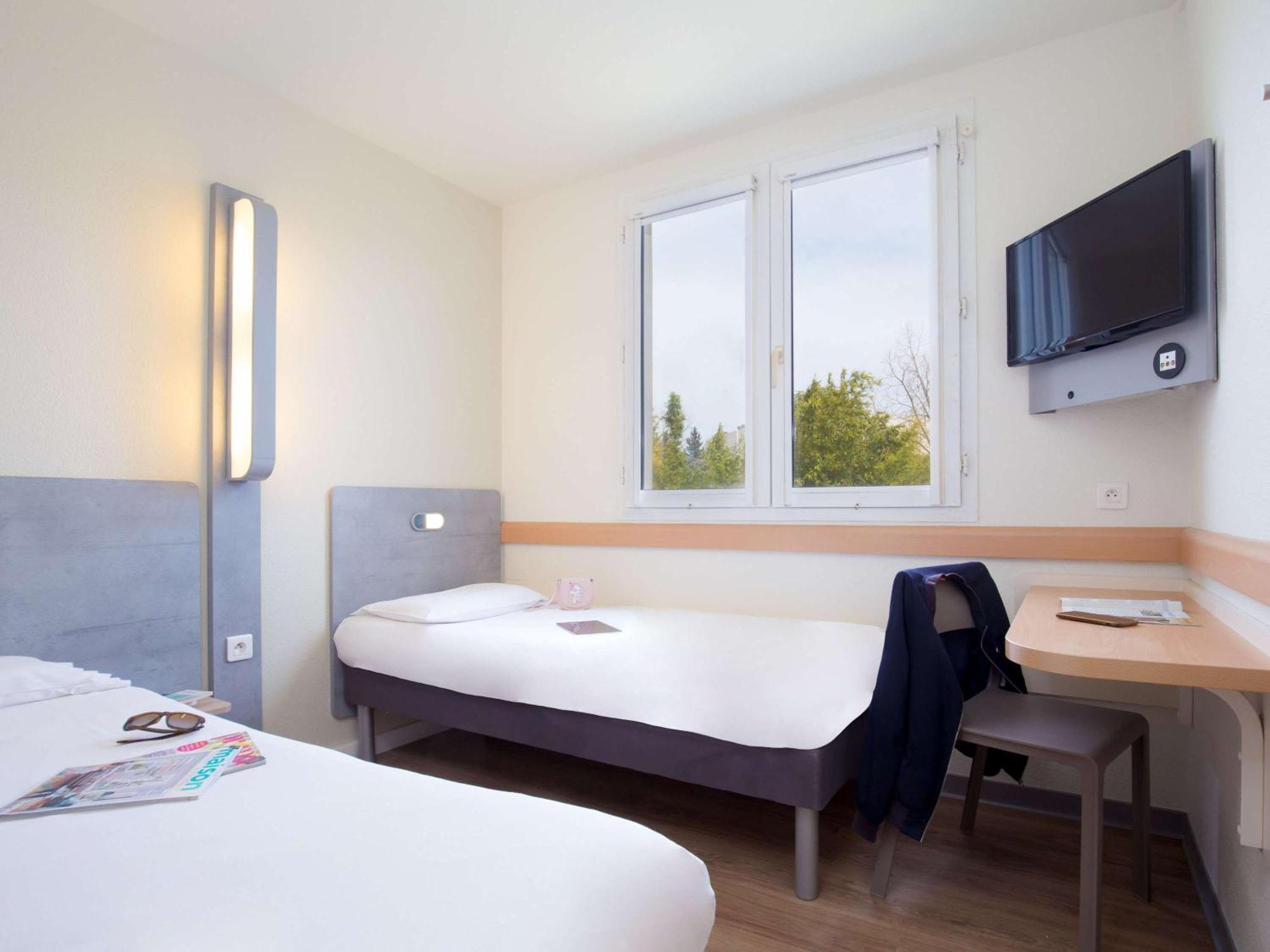 Ibis Budget Aubagne Paluds Agora Eksteriør bilde